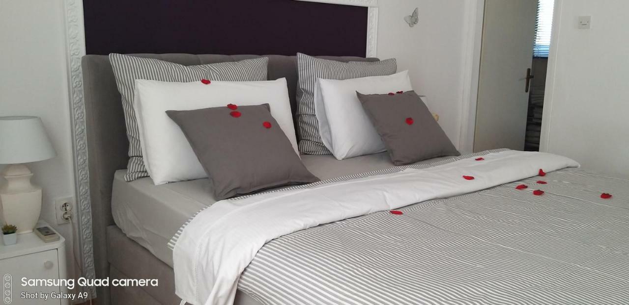 Apartman Felice Starigrad Paklenica Esterno foto